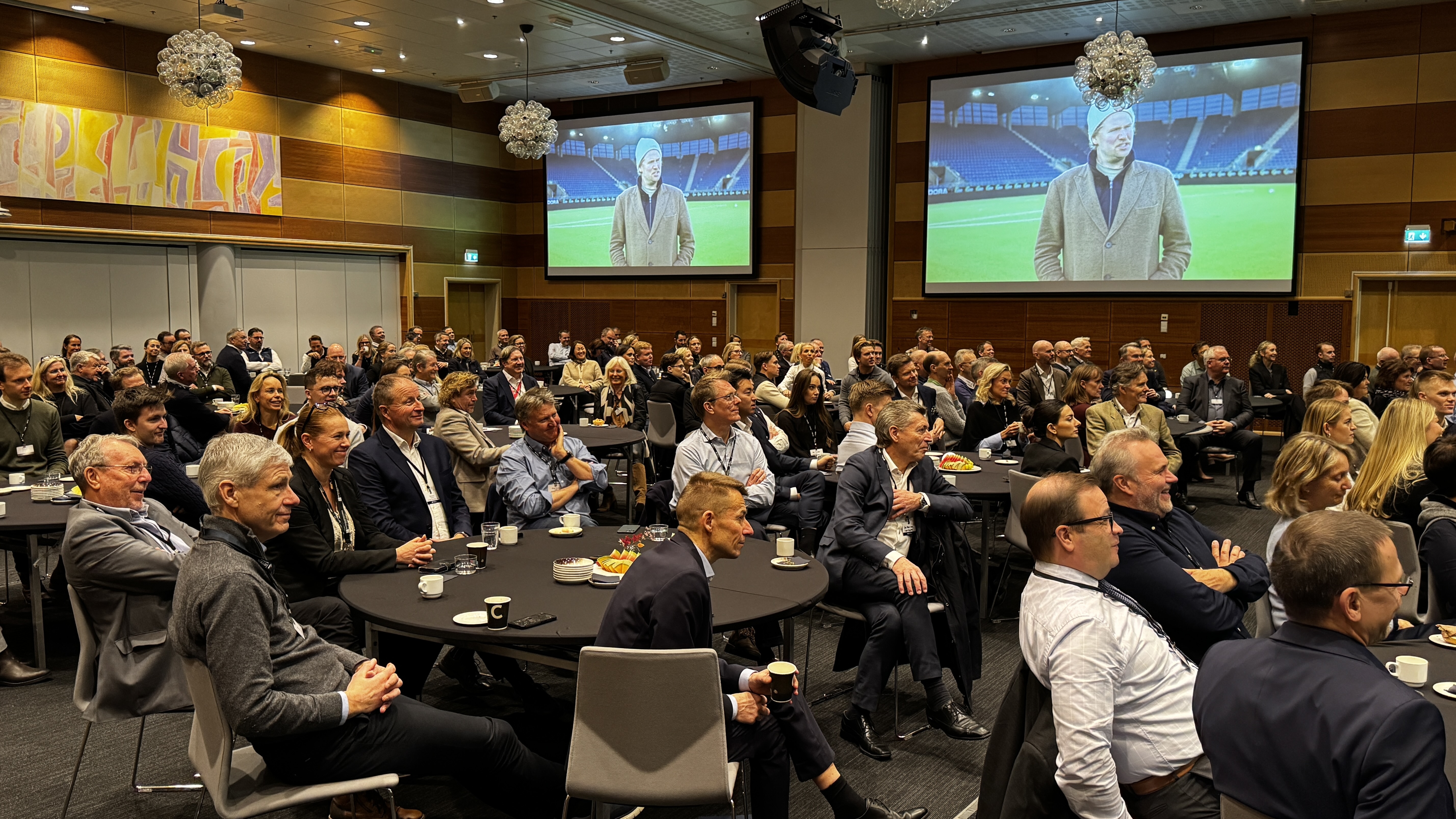 Aksjeåret: Her er de beste aksjene i 2025 - en viktig møteplass i 20 år