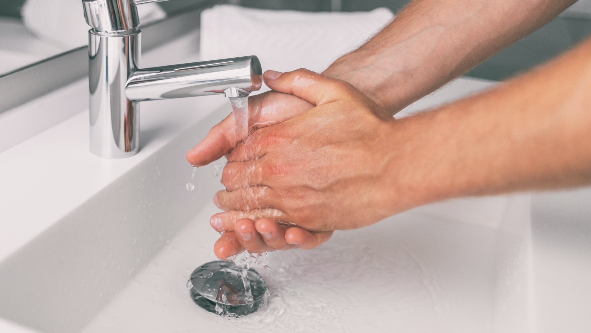 13 tips to stop the spread of infection at work