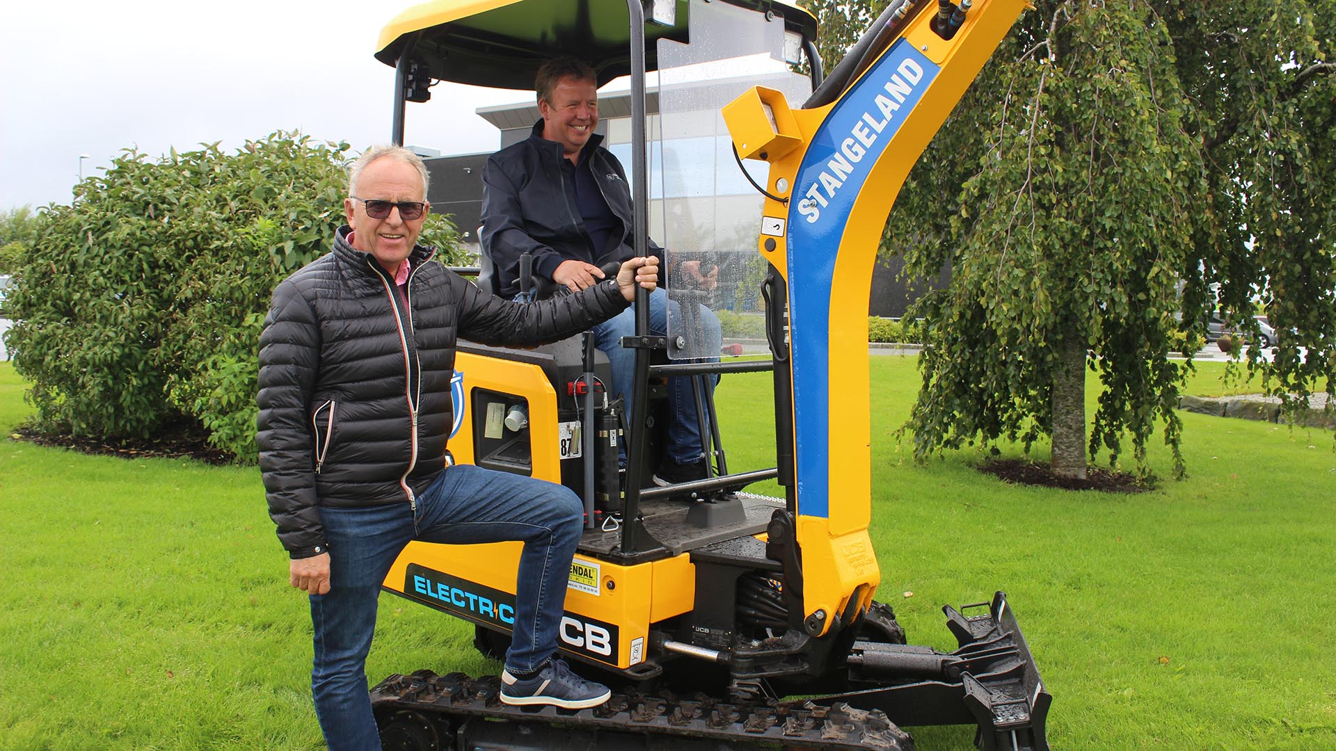 Første elektriske gravemaskin i Rogaland