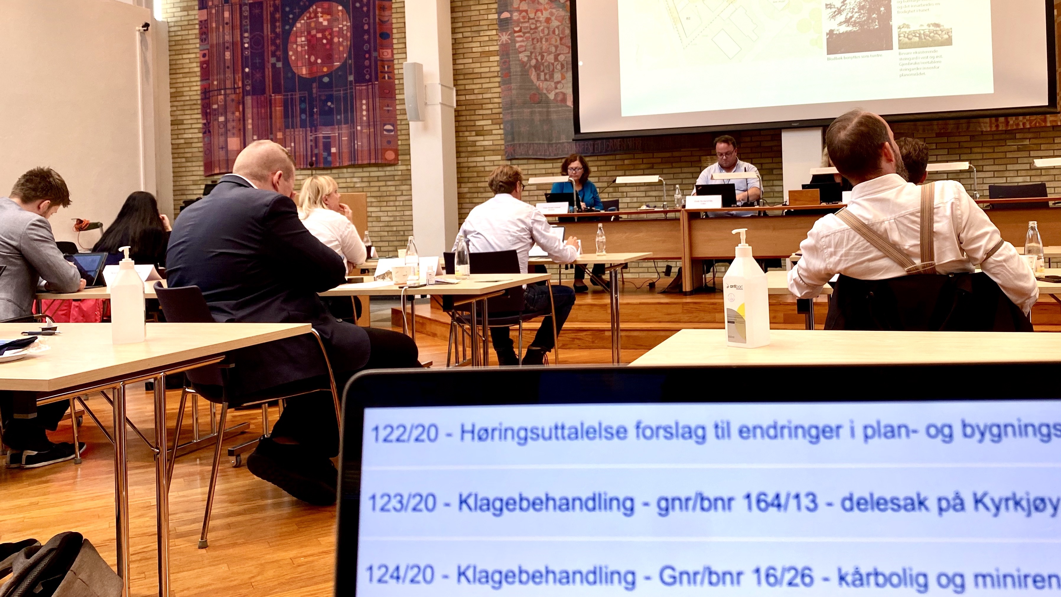 400 klager og innsigelser fra Fylkesmannen