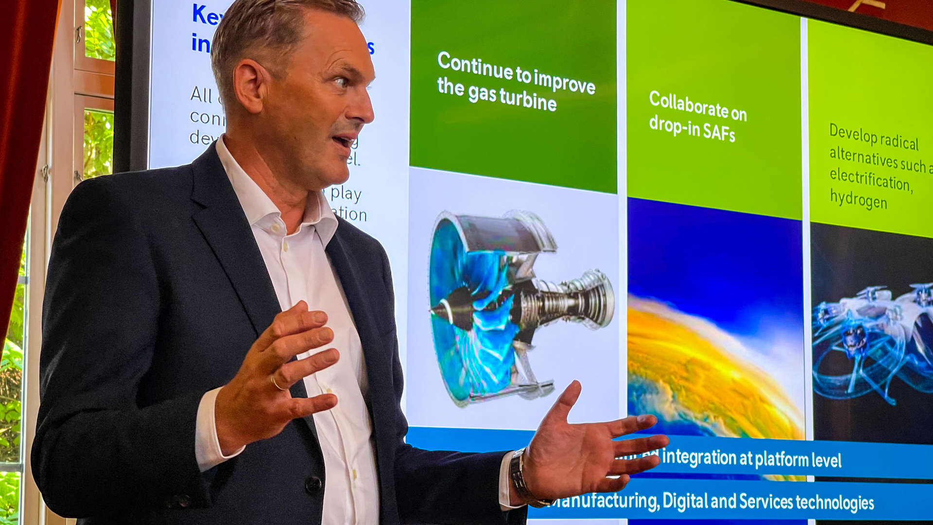 – Elfly Stavanger-Bergen passer ekstremt godt