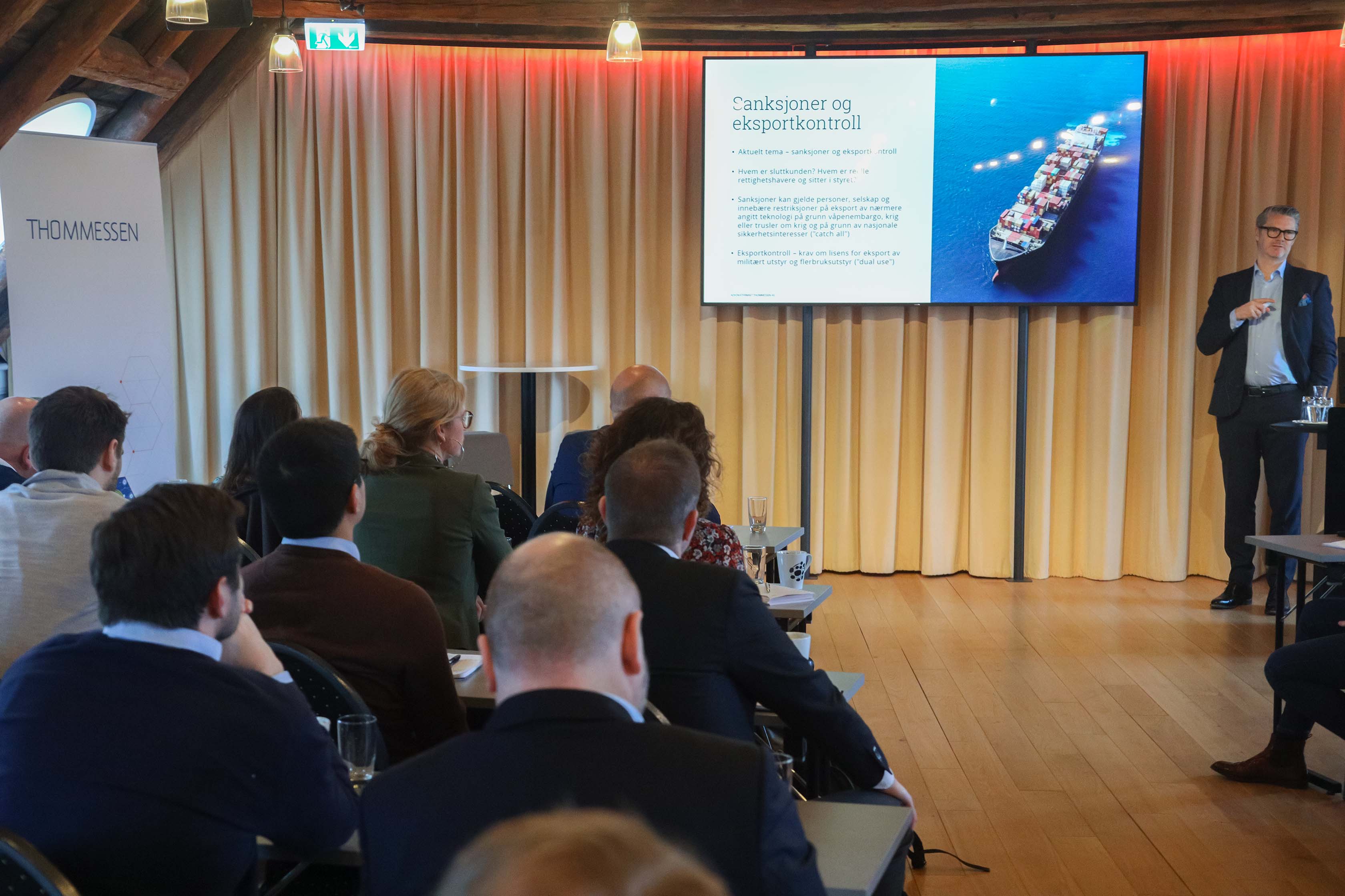 Sanksjoner mot Russland: Rettslige spørsmål og praktisk betydning