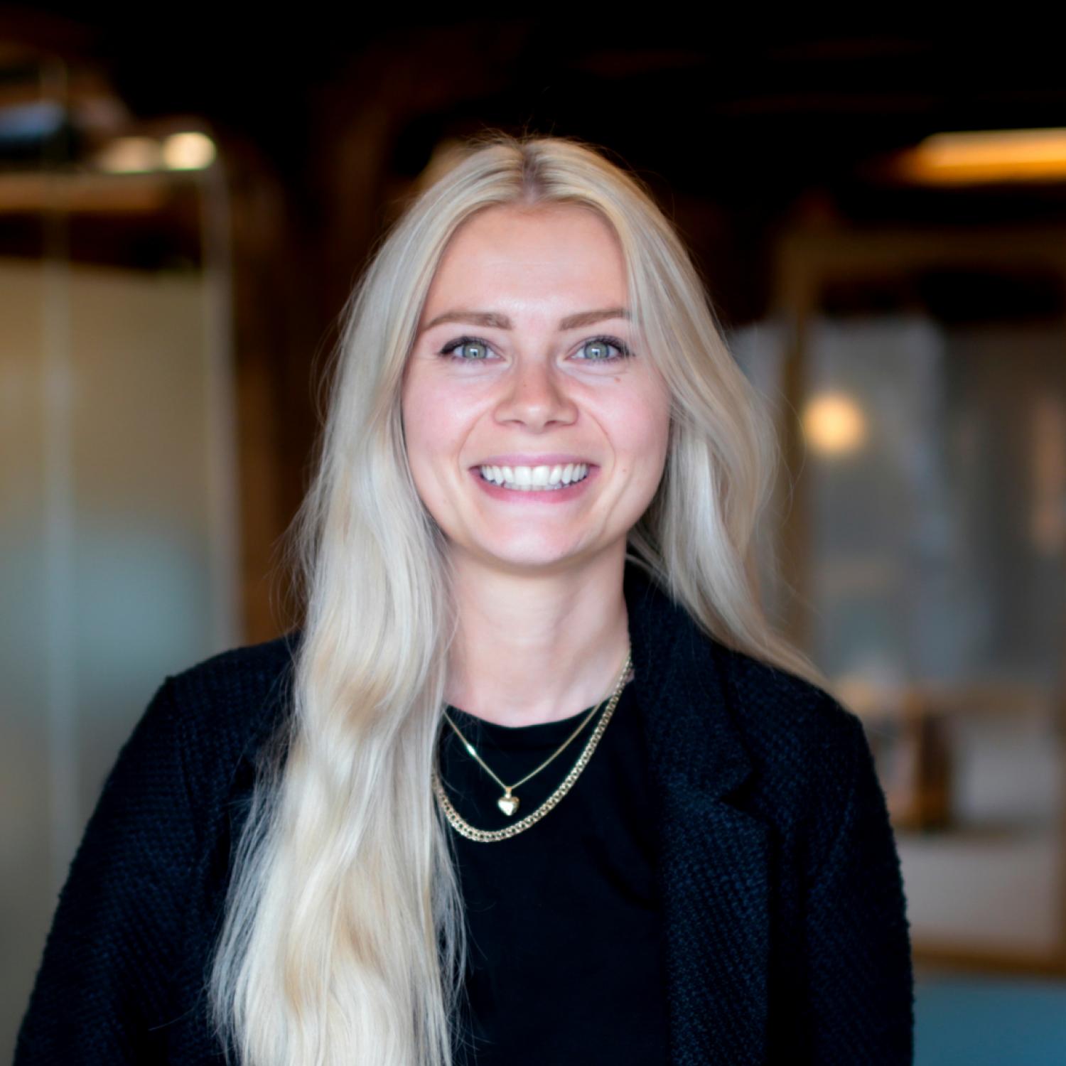 Maj-Inga Holmsen - Okse