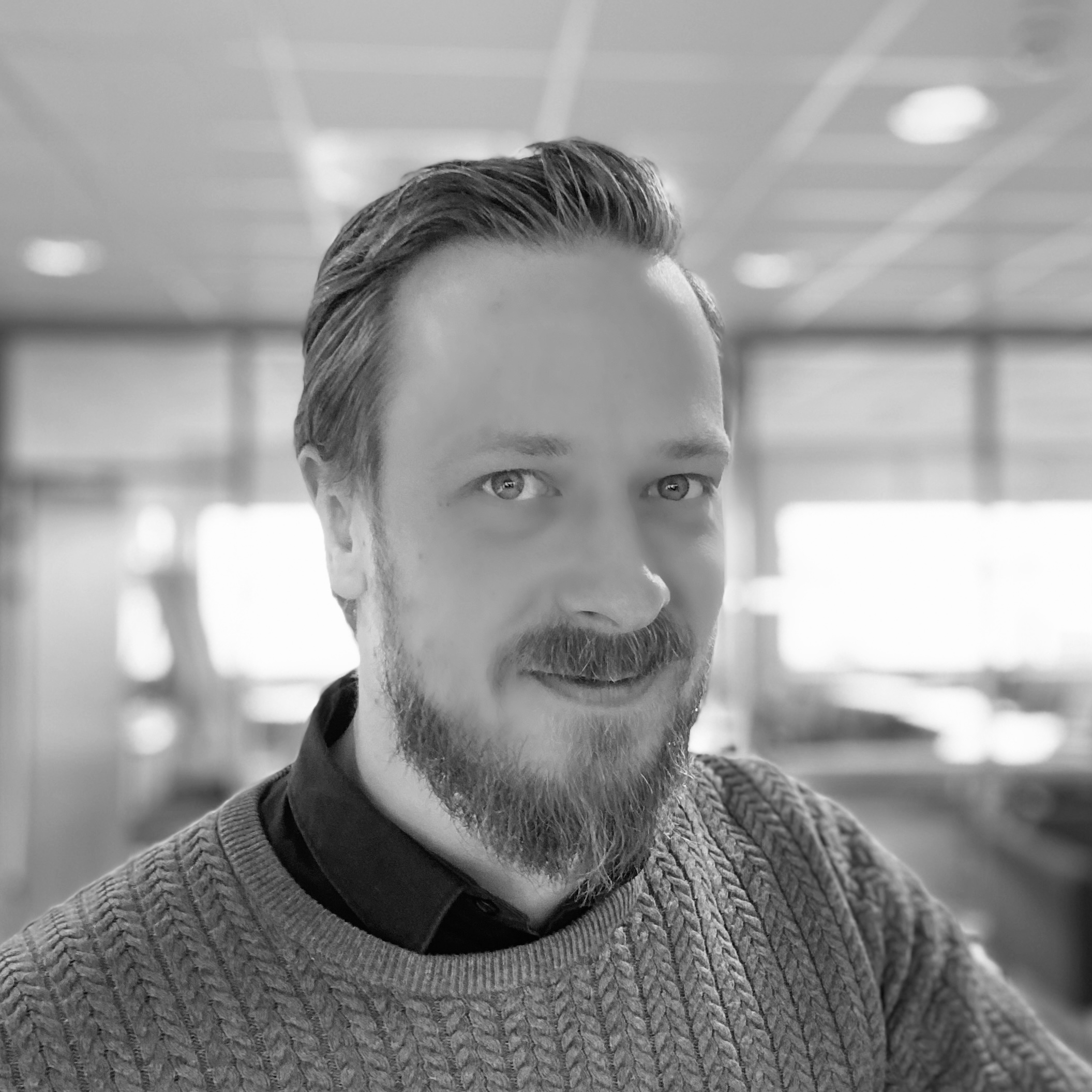 Kristoffer Holzmann - Henriksen Oljetransport