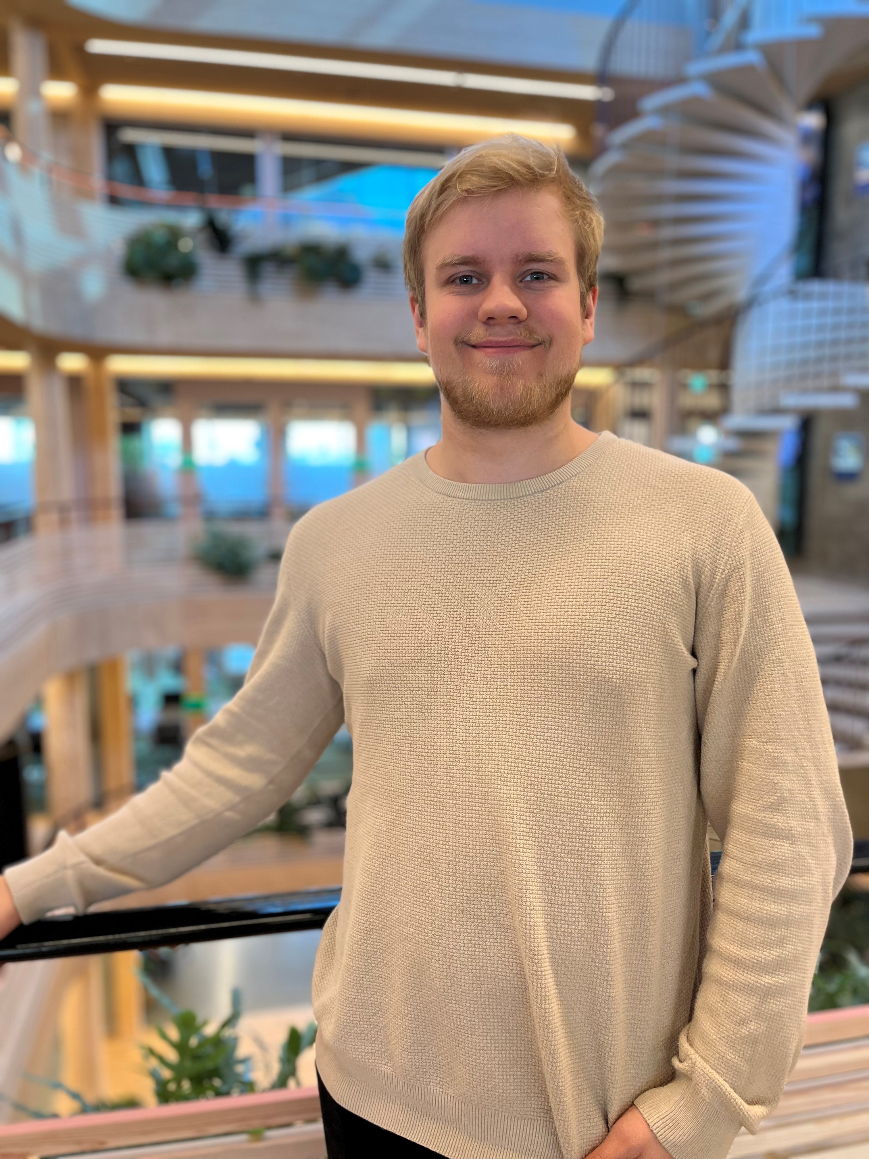 Marton Gundersen - Veni