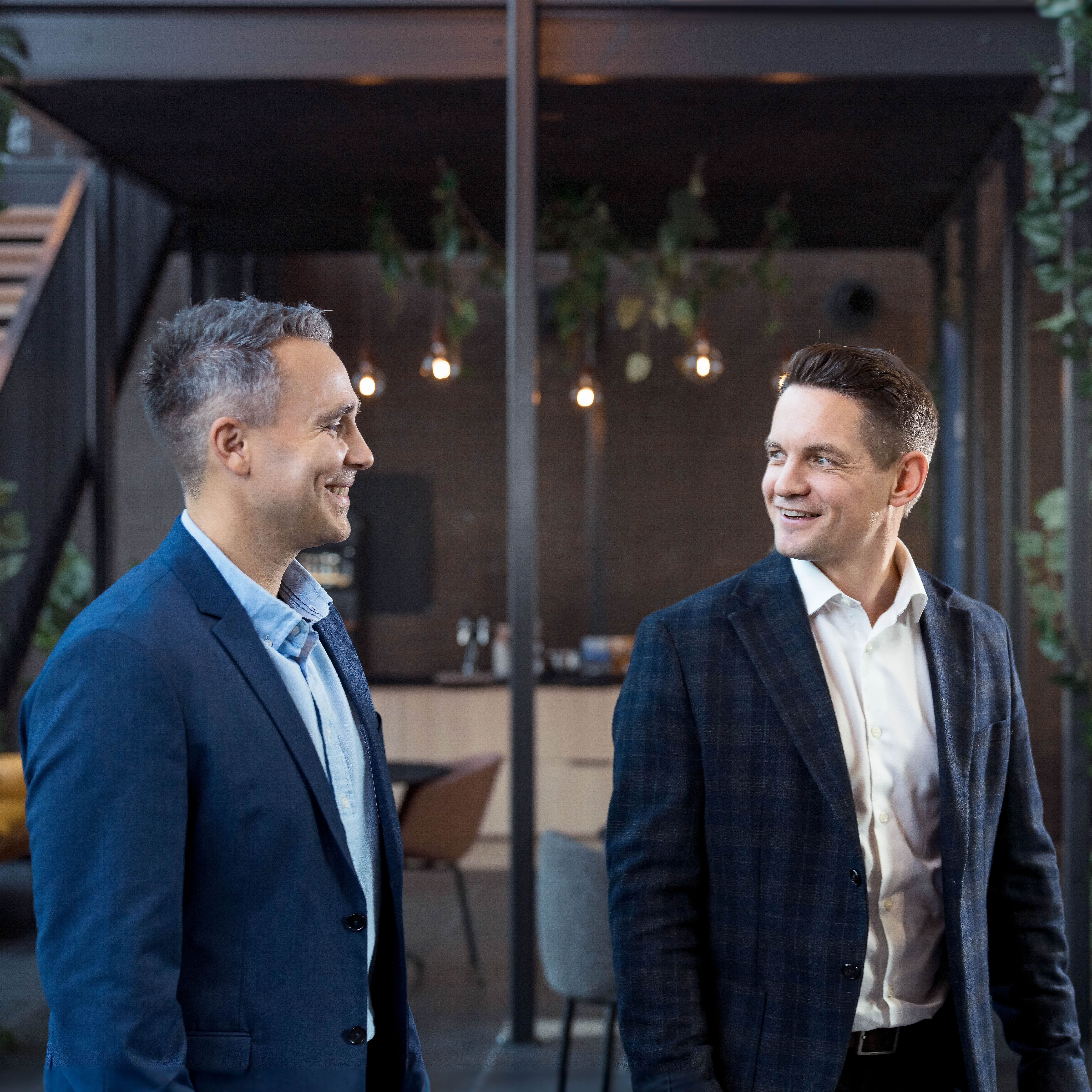 Ember flytter «over veien»